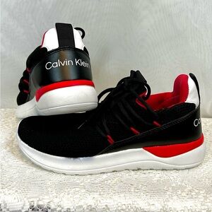NWT Calvin Klein Womans Black and Red Stefi Sneakers Shoes / Sz 6